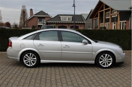 Opel Vectra GTS - 3.2 V6 Elegance Xenon Leder Navi ECC Cruise Stoelverw LMV Zeer nette - 1