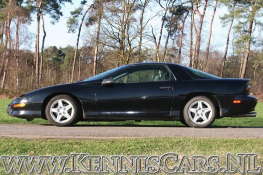 Chevrolet Camaro - 1997 T-roof Coupe - 1