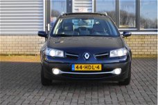 Renault Mégane Grand Tour - 1.6-16V Tech Line