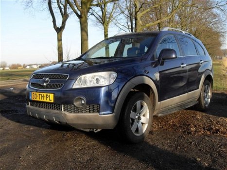 Chevrolet Captiva - 2.4 Intro Edition 2WD, - 1