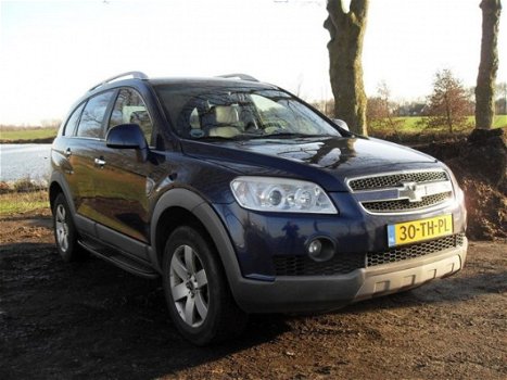 Chevrolet Captiva - 2.4 Intro Edition 2WD, - 1