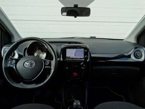 Toyota Aygo - 1.0 VVT-i x-clusiv Ecc | Navi | Camera - 1