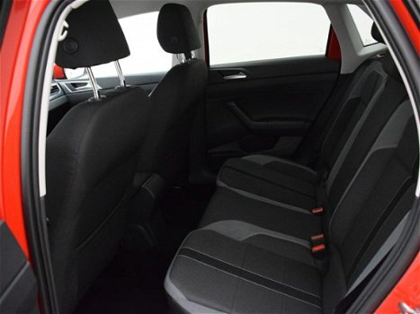 Volkswagen Polo - 1.0 TSI Highline | 95pk | Navigatie | Clima | Spiegelpakket | Parkeer hulp | LM ve - 1