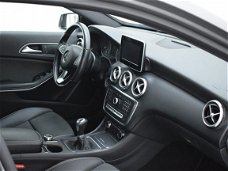 Mercedes-Benz A-klasse - A180 CDI (NAVI/PDC/HALF-LEER)