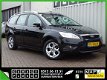 Ford Focus Wagon - 1.6 TDCi 110pk Airco Trekhaak LM velgen Trend - 1 - Thumbnail