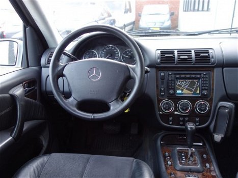 Mercedes-Benz M-klasse - 270 CDI 4x4 164pk Navi Clima Leer/Alca Stoelverw Special Edition - 1