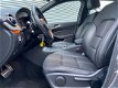 Mercedes-Benz B-klasse - 180 Prestige Comfort Automaat Xenon, Navig., Climate, Park. Assist, 17'' Li - 1 - Thumbnail