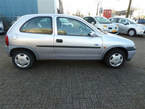 Opel Corsa - 1.2i-16V Strada automaat n.a.p. 3drs - 1