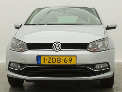 Volkswagen Polo - 1.2 TSI Highline Automaat + Trekhaak / Nederlandse auto / 1e Eigenaar / - 1