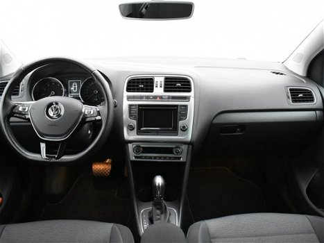 Volkswagen Polo - 1.2 TSI Highline Automaat + Trekhaak / Nederlandse auto / 1e Eigenaar / - 1