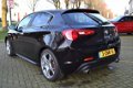 Alfa Romeo Giulietta - 1.4 T Distinctive CLIMA / CRUISE / LEER / PACK SPORT / 200PK - 1 - Thumbnail