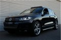 Volkswagen Touareg - 3.0 TDI Highline Aut 4 Motion Exclusive (Panodak Luchtvering SportLeder/Memory/ - 1 - Thumbnail