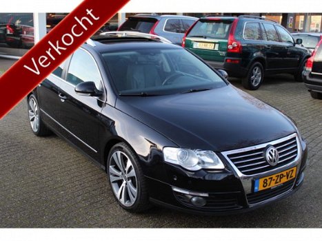 Volkswagen Passat Variant - 2.0 TFSI 200pk DSG Schuifdak El. a. klep Leer - 1