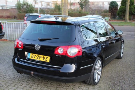 Volkswagen Passat Variant - 2.0 TFSI 200pk DSG Schuifdak El. a. klep Leer - 1