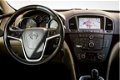 Opel Insignia Sports Tourer - 2.0 CDTi 160 Pk Cosmo 4x4 | Leder | Navigatie | Xenon | Trekhaak - 1 - Thumbnail