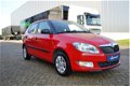 Skoda Fabia - 1.2 TSI Ambition / 5-DEURS / AIRCO / - 1 - Thumbnail