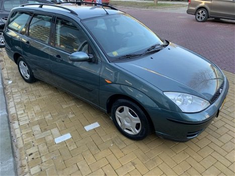 Ford Focus Wagon - 1.6-16V Trend - 1