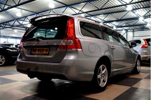 Volvo V70 - 2.0 D3 110kW/150pk 6-bak Polar+ CLIMA + CRUISE + ADAPT.BI-XENON + NAVI SENSUS + HARMAN K - 1