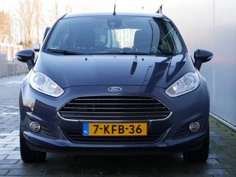 Ford Fiesta - 1.0 EcoBoost 100pk Titanium 3-drs Lichtmetalen velgen / Bluetooth / Verwarmde voorruit - 1