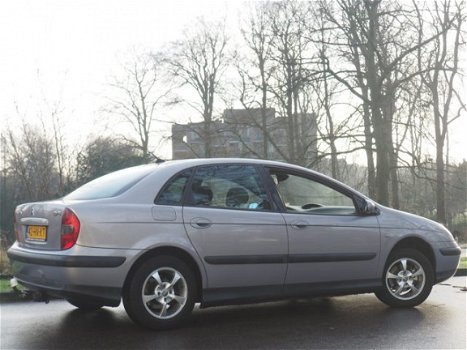 Citroën C5 - 2.0-16V Mooi en goed, Representatief - 1