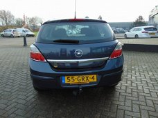 Opel Astra - 1.4I-16V "Business" Airco, Trekhaak, dealer onderhouden