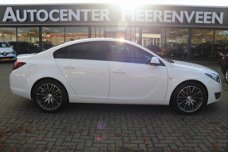 Opel Insignia - 2.0 CDTI EcoFLEX Business+ 50 procent deal 6.475, - ACTIE LED / Leer / Stuur + stoel