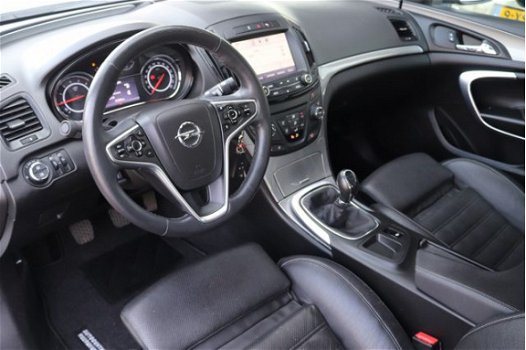 Opel Insignia - 2.0 CDTI EcoFLEX Business+ 50 procent deal 6.475, - ACTIE LED / Leer / Stuur + stoel - 1