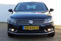 Volkswagen Passat Variant - 2.0 TDI Highline BlueMotion AUTOMAAT CLIMA CRUISE PDC NAVI KEYLESS BLUET - 1 - Thumbnail