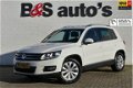 Volkswagen Tiguan - 2.0 TSI Sport&Style 4Motion MOOIE AUTO CLIMA CRUISE NAVI PDC NAVI LED ELEK RAMEN - 1 - Thumbnail