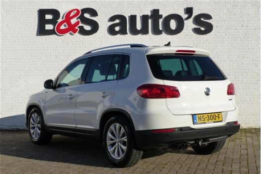 Volkswagen Tiguan - 2.0 TSI Sport&Style 4Motion MOOIE AUTO CLIMA CRUISE NAVI PDC NAVI LED ELEK RAMEN - 1