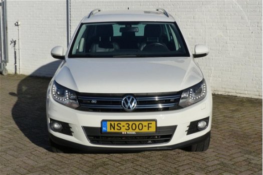 Volkswagen Tiguan - 2.0 TSI Sport&Style 4Motion MOOIE AUTO CLIMA CRUISE NAVI PDC NAVI LED ELEK RAMEN - 1