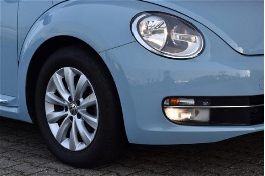 Volkswagen Beetle - 1.6 TDI DSG Design edtion Navigatie - 1