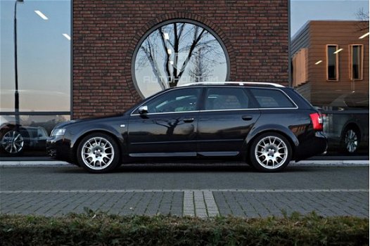 Audi S4 - Avant 4.2 V8 Quattro Youngtimer RNS-e navigatie - 1