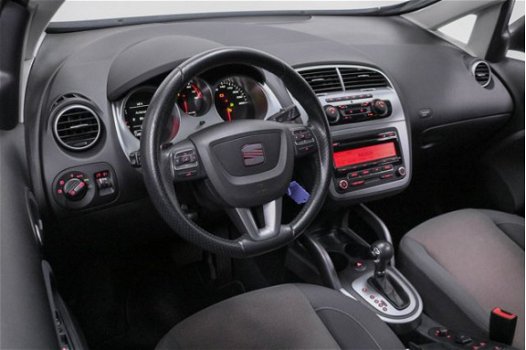 Seat Altea XL - 1.8 TFSI Style Automaat Trekhaak Verwarmde voorstoelen Parkeersensoren achter Climat - 1