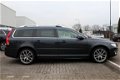 Volvo V70 - 2.0 D2 Inscription (B) + Xenon + Navi + S-Dak + Leder + 18 inch - 1 - Thumbnail