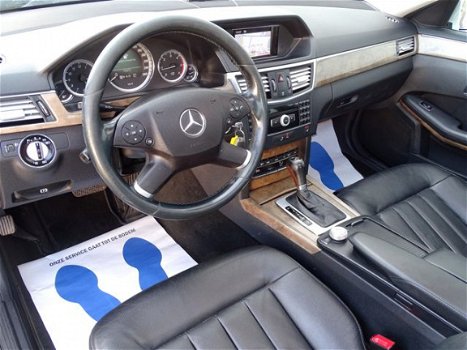 Mercedes-Benz E-klasse - 220 CDI Business Class Elegance Aut-Panodak-Leer-Navi-Ecc-Pdc-Xenon - 1