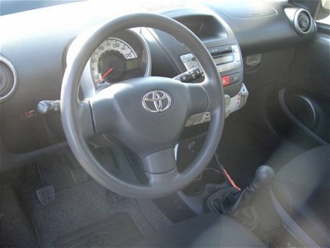 Toyota Aygo - 1.0 VVTi 3-drs Now - 1