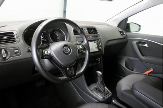 Volkswagen Polo - 1.2 TSI 90pk Comfortline DSG Navigatie Climate Control Stuurbediening - 1
