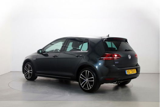 Volkswagen Golf - 1.4 TSI 204pk GTE DSG Navigatie LED App-Connect ParkAssist - 1