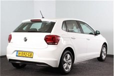 Volkswagen Polo - 1.0 MPI 80PK Comfortline | App. NAV | Airco | Cruise | LM