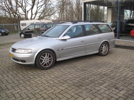 Opel Vectra Wagon - 1.8-16V Sport Edition II - 1