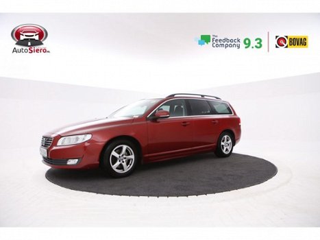 Volvo V70 - 1.6 D2 Momentum Navigatie, Afneembare haak, Leer, Climate control - 1