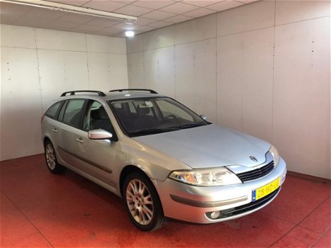 Renault Laguna Grand Tour - 1.6-16V Authentique - 1