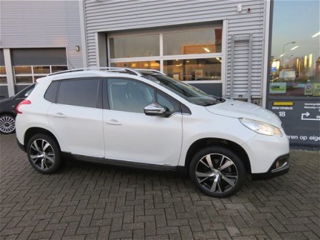 Peugeot 2008 - 1.6 VTi Féline - NAVI - PANO - LEER - CLIMA - PDC - TREKHAAK - LED - CRUISE - 1 EIGEN - 1