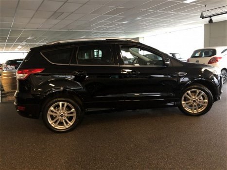 Ford Kuga - Titanium Individual 150 pk, Panoramadak, Xenon, Navi, BLIS, Camera, Keyless - Full optio - 1