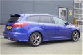 Ford Focus Wagon - 2.0 EcoBoost ST-2 / 250 PK / Navigatie / Sportstoelen / dealer onderhouden / PDC - 1 - Thumbnail