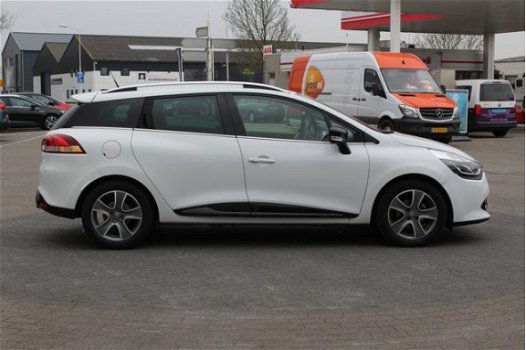 Renault Clio Estate - 0.9 TCE NIGHT&DAY - 1
