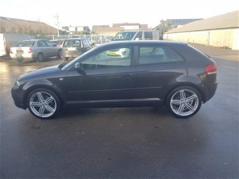 Audi A3 - 2.0 FSI Ambition Pro Line - 1