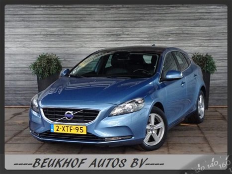 Volvo V40 - 2.0 D4 Summum Business 190pk Leer Navi Panoramadak - 1