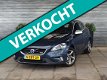 Volvo V40 - 2.0 D4 R-Design Business Panodak Leer Xenon Aut inparkeren - 1 - Thumbnail